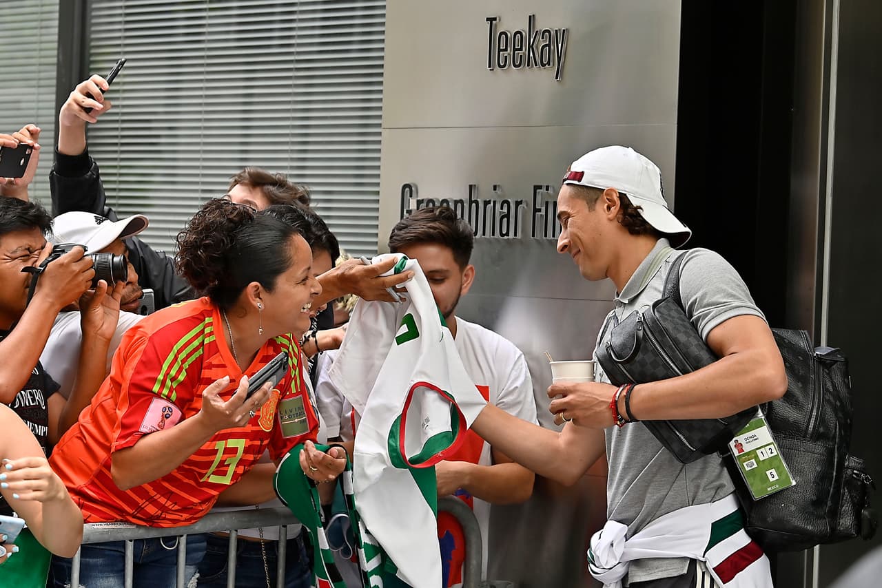 Los fanáticos recibieron a la Selección Mexicana en Phoenix Arizona, donde este martes se enfrentarán con Haití en la Semifinal de la Copa Oro.