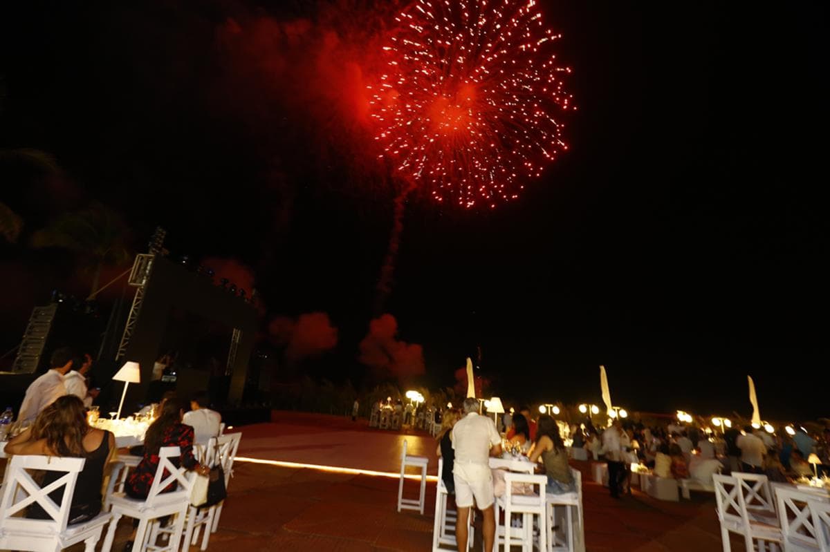 Los espectáculos nocturnos también son parte de los atractivos.