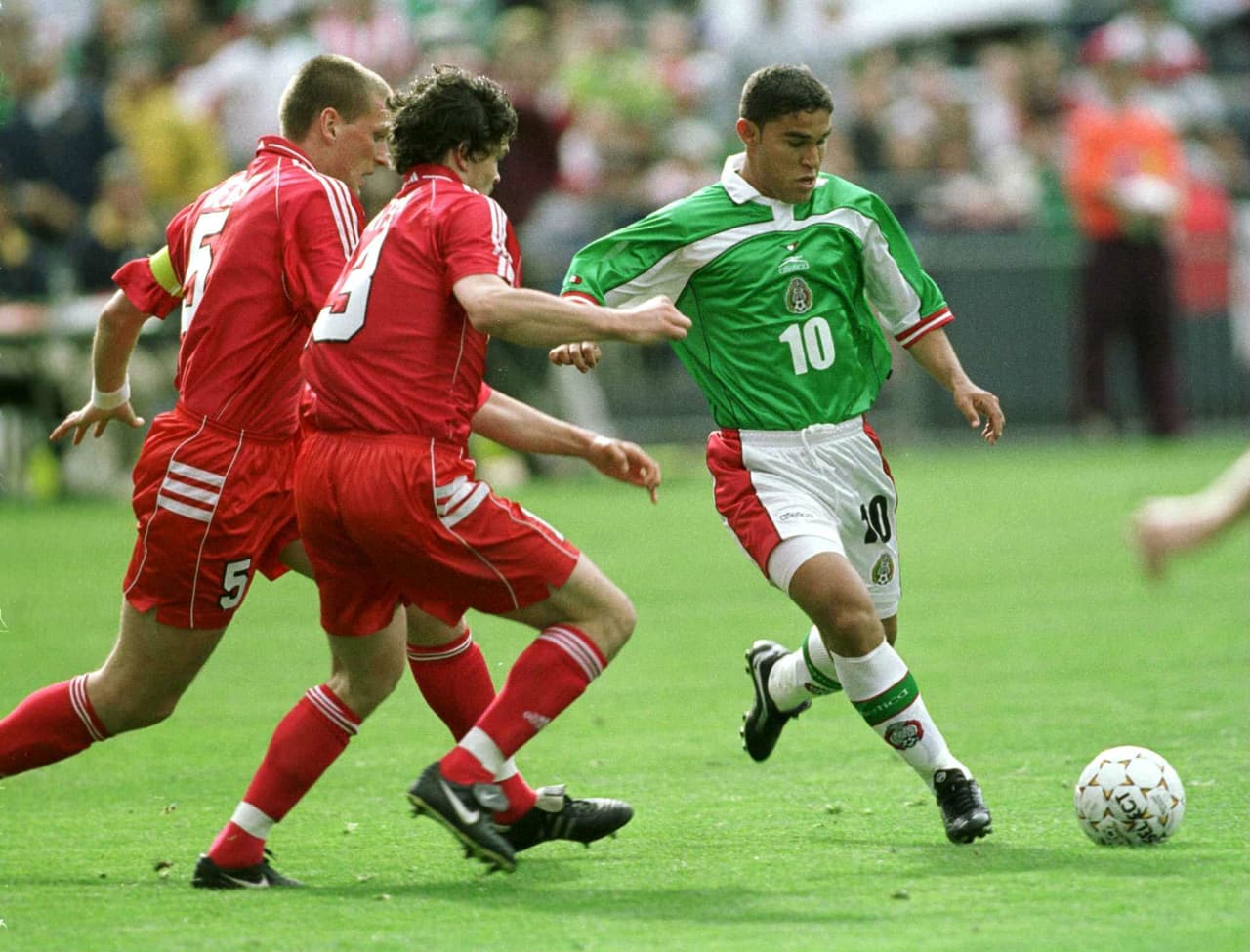 Llegarían los tiempos extras con la modalidad del Gol de Oro, modalidad de la cual sacaría provecho el conjunto de la ‘Hoja de Maple’ en una descolgada que firmaría Richard Hastings para dar la campanada del certamen.
<br>