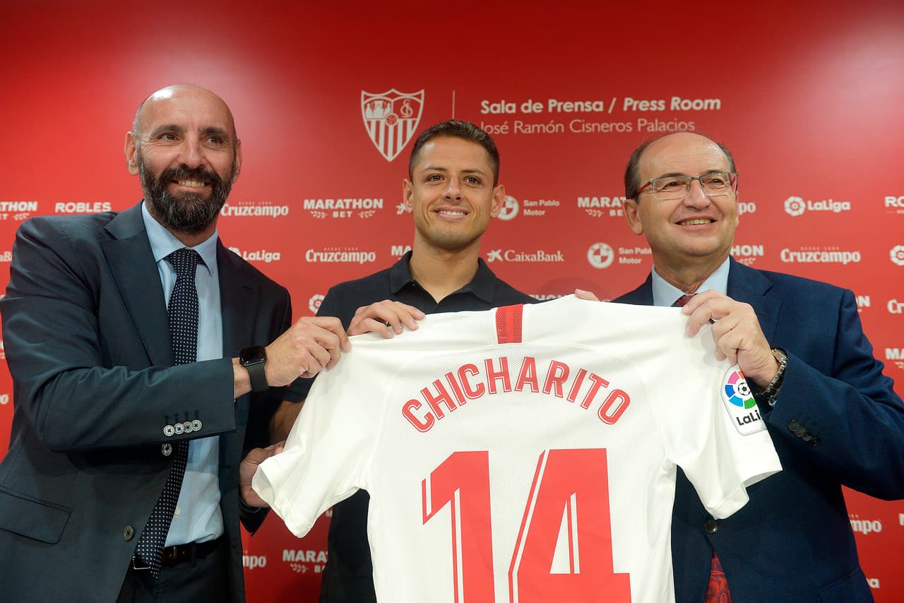 Monchi revela si Chicharito salió de Sevilla por bajo rendimiento