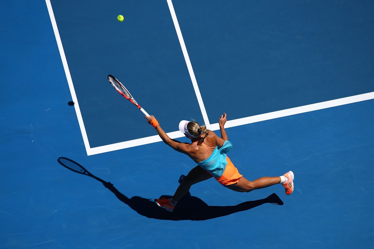 "No ha sido fácil, es una gran rival, golpea muy fuerte y saca muy bien y he tenido que estar muy atenta hasta el último punto, porque podía pasar cualquier cosa", dijo Kerber, que este jueves cumplió 29 años de edad.