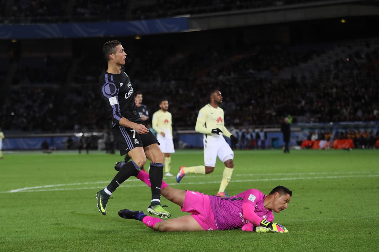 Al minuto 93 el Madrid lograría el gol que le aseguraba la victoria en los pies de Cristiano Ronaldo, quien de paso marcó su primer gol en Mundial de Clubes.