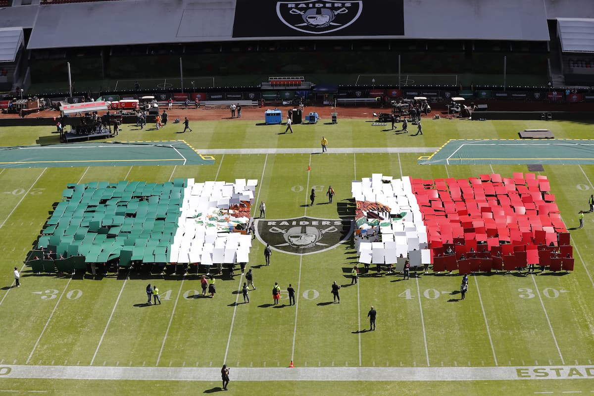 Ya se alistan los últimos detalles para recibir a Houston y Oakland para el histórico partido de este lunes en la Ciudad de México.