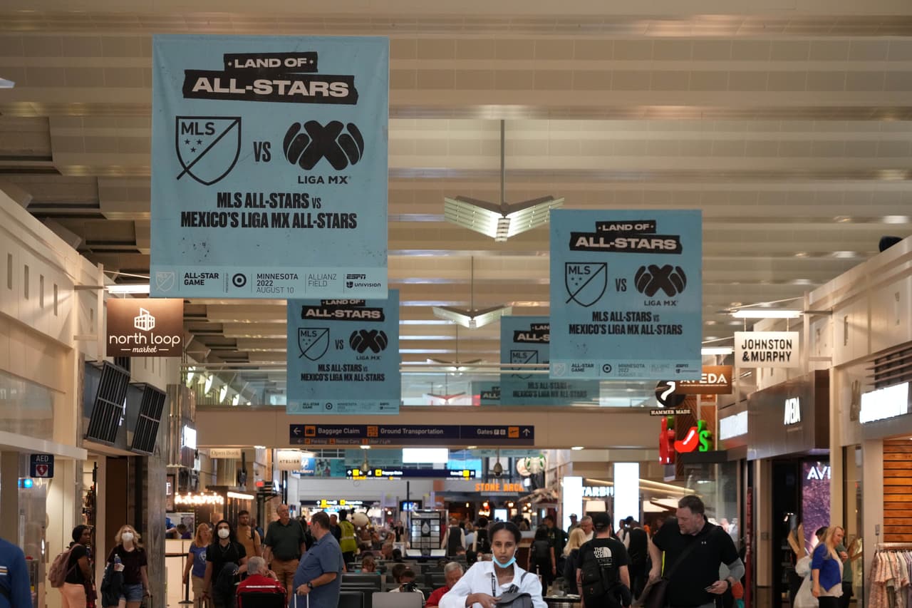 Tanto Mineápolis como Saint Paul están decoradas y preparadas para la ocasión.
<br>