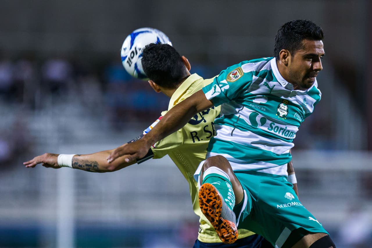 Eljuego inició con mucha intensidad.