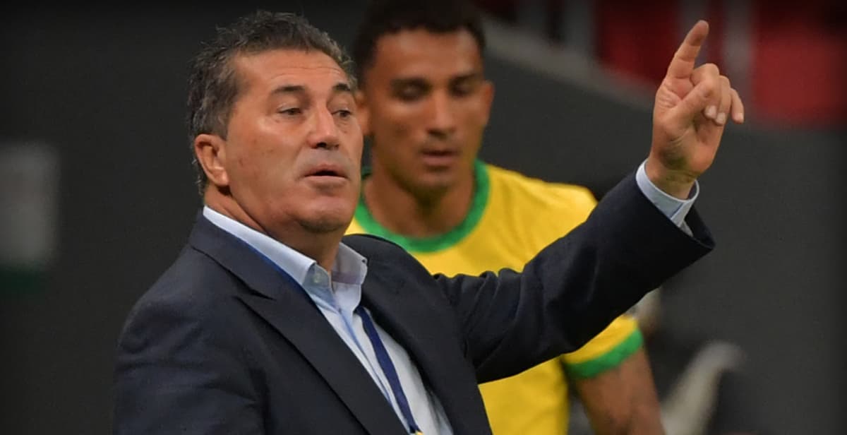 José Peseiro dice que “lo están dando todo a muerte”