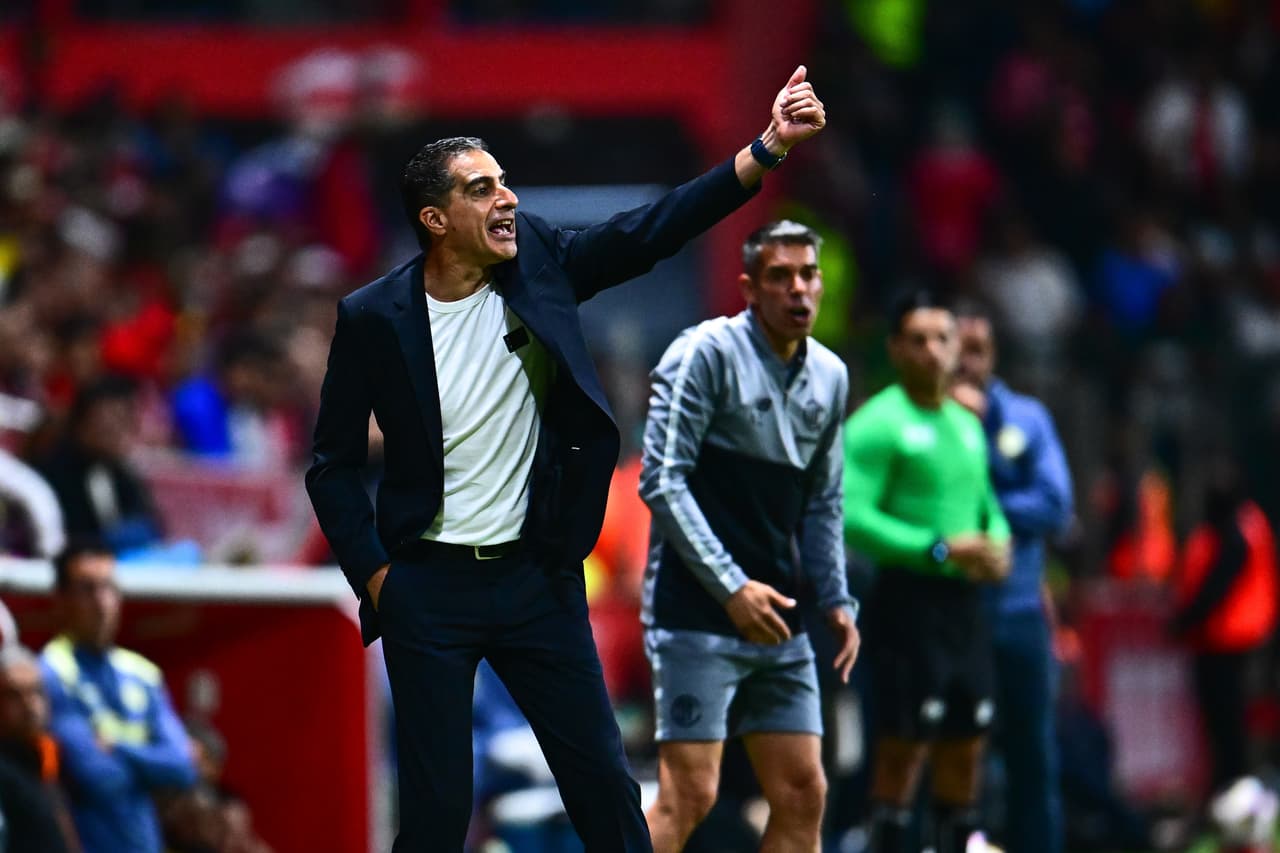 Paiva revela cómo motivó a su equipo para golear al América