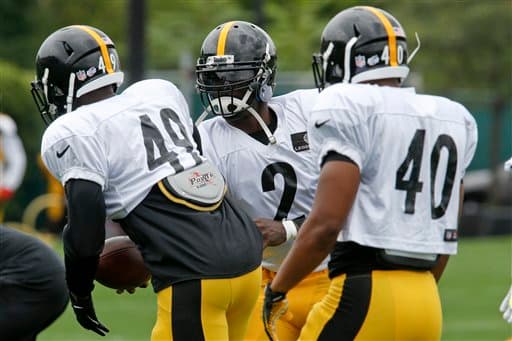Michael Vick salió a la cancha por vez primera vistiendo el uniforme de los Steelers. Checa las imágenes.