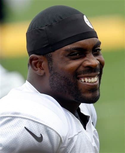 Michael Vick salió a la cancha por vez primera vistiendo el uniforme de los Steelers. Checa las imágenes.