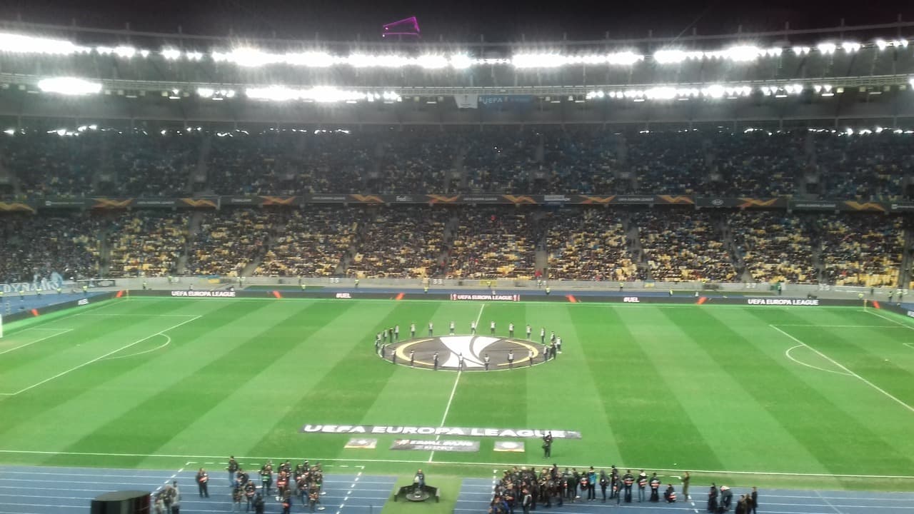 El NSK Olimpijs'kyj de Kiev recibió al Chelsea este jueves por la vuelta de los Cuartos de Final de la UEFA Europa League con la promesa de ver buen fútbol a pesar de que el Dynamo estuviese 5-0 abajo en el marcador.
