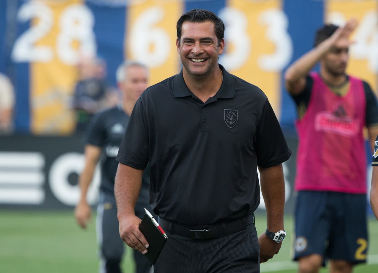 Jeff Cassar continuará en el banquillo de RSL en 2017.