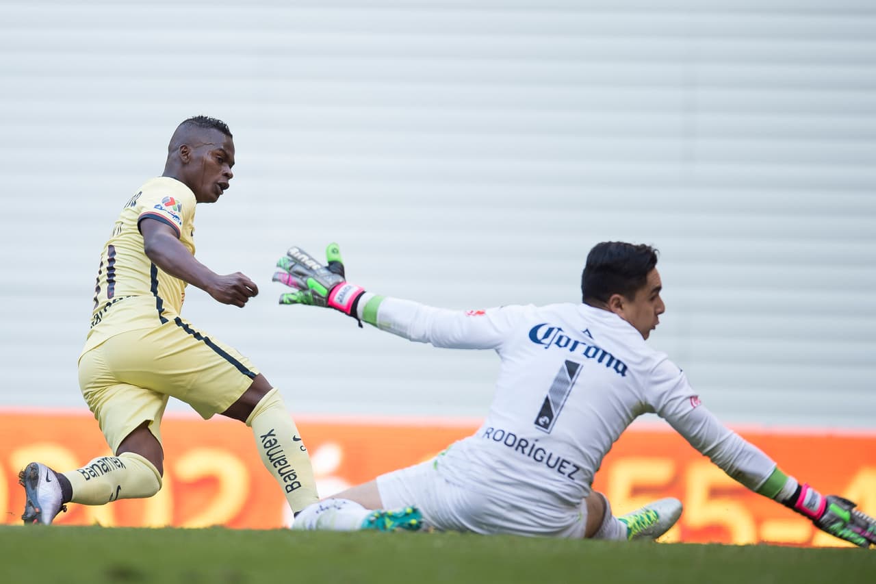 Carlos Felipe Rodríguez, Morelia.- El arquero no pudo hacer nada para impedir caer por goleada a manos del América, donde Darwin Quintero anotó un triplete.