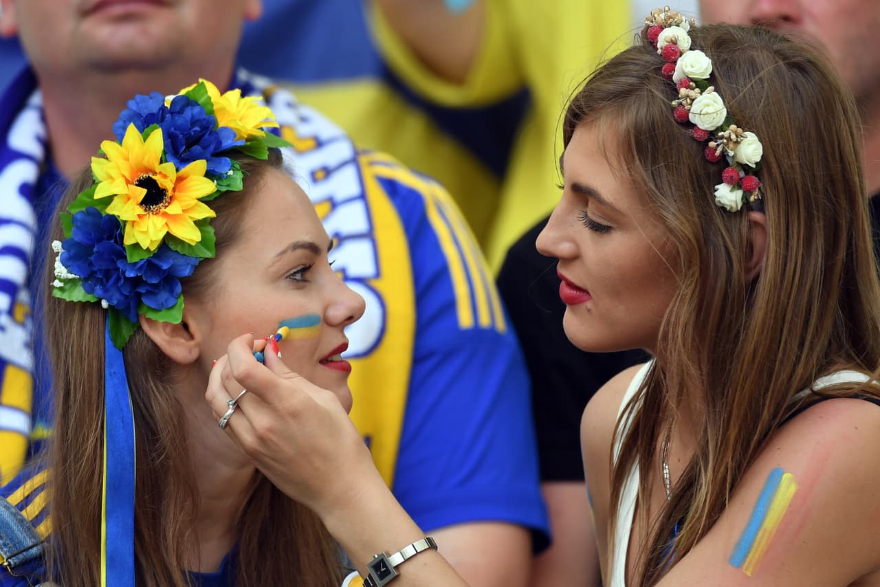 Ellas pusieron el toque bello en la jornada 12 de la Eurocopa en Francia.
