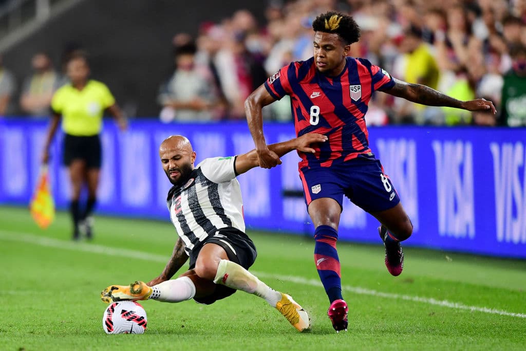 Con un golazo de Sergiño Dest y un autogol de Leonel Moreira, Estados Unidos le da la vuelta al marcador y vencen 2-1 a Costa Rica.