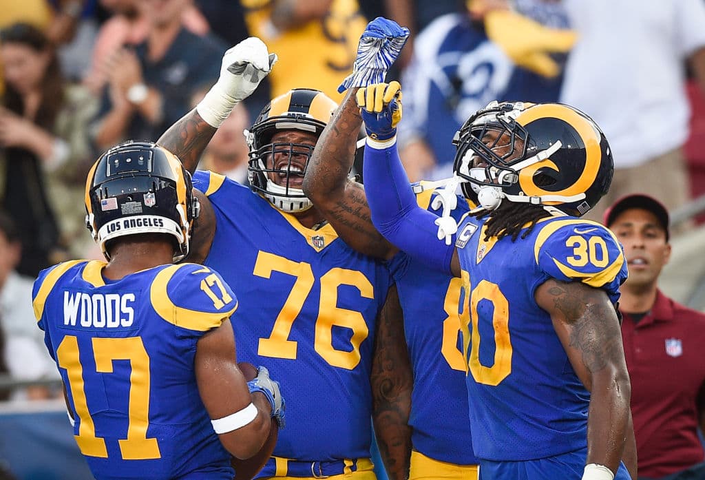 1)
<b>Los Angeles Rams (4-0)</b>. Jared Goff lanzó para 465 yardas con 5 TD's, y con la victoria sobre Minnesota enviaron un mensaje: son el equipo a vencer para toda la NFL. Uno de dos invictos todavía.