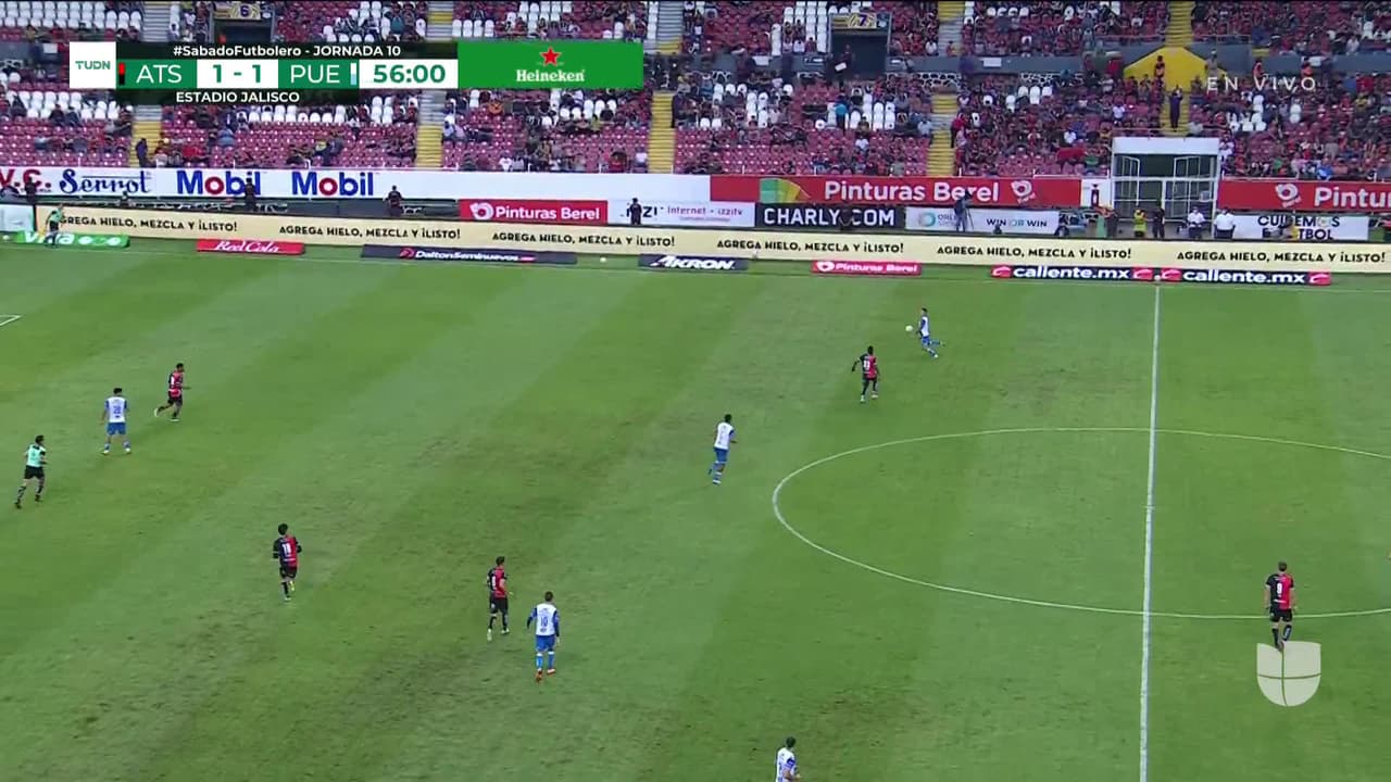 ¡TIRO ATAJADO! disparo por Gastón Silva.