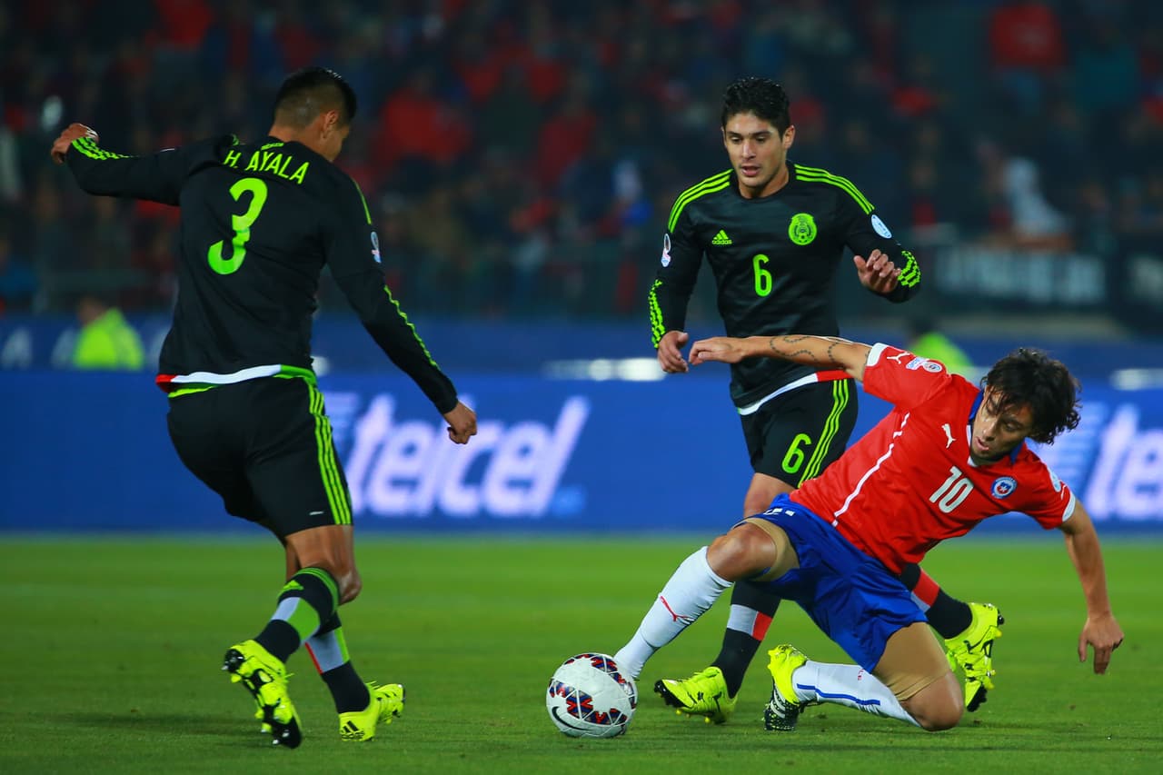 En la recta final del primer tiempo el conjunto rojo apretó en la marca y puso más intensidad en el ataque.
