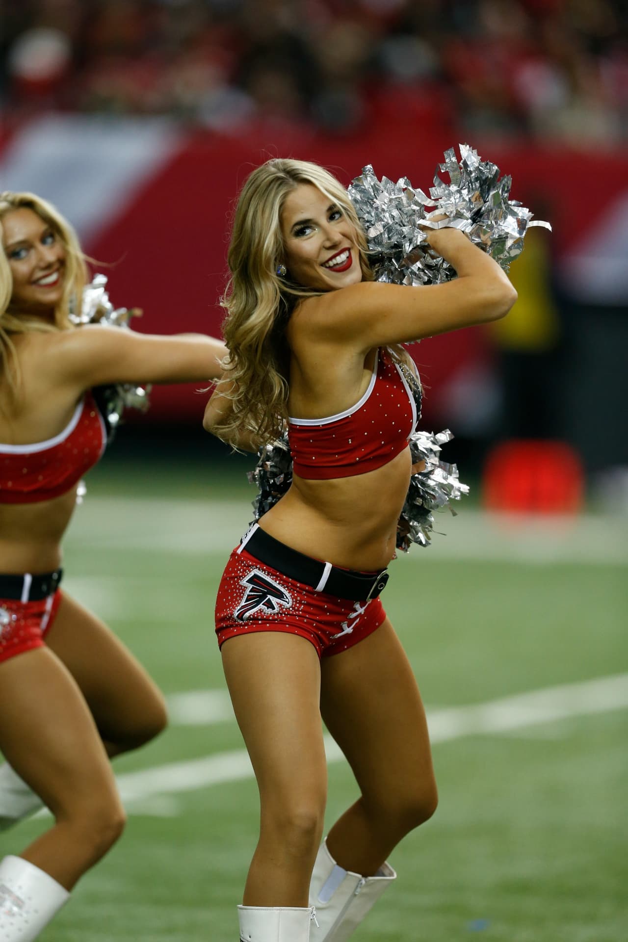 Porristas rubias, trigueñas, morenas, pelirojas, todas ellas nos dejaron con la boca abierta en la Semana 17 NFL.