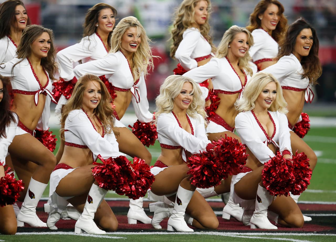 Porristas rubias, trigueñas, morenas, pelirojas, todas ellas nos dejaron con la boca abierta en la Semana 17 NFL.