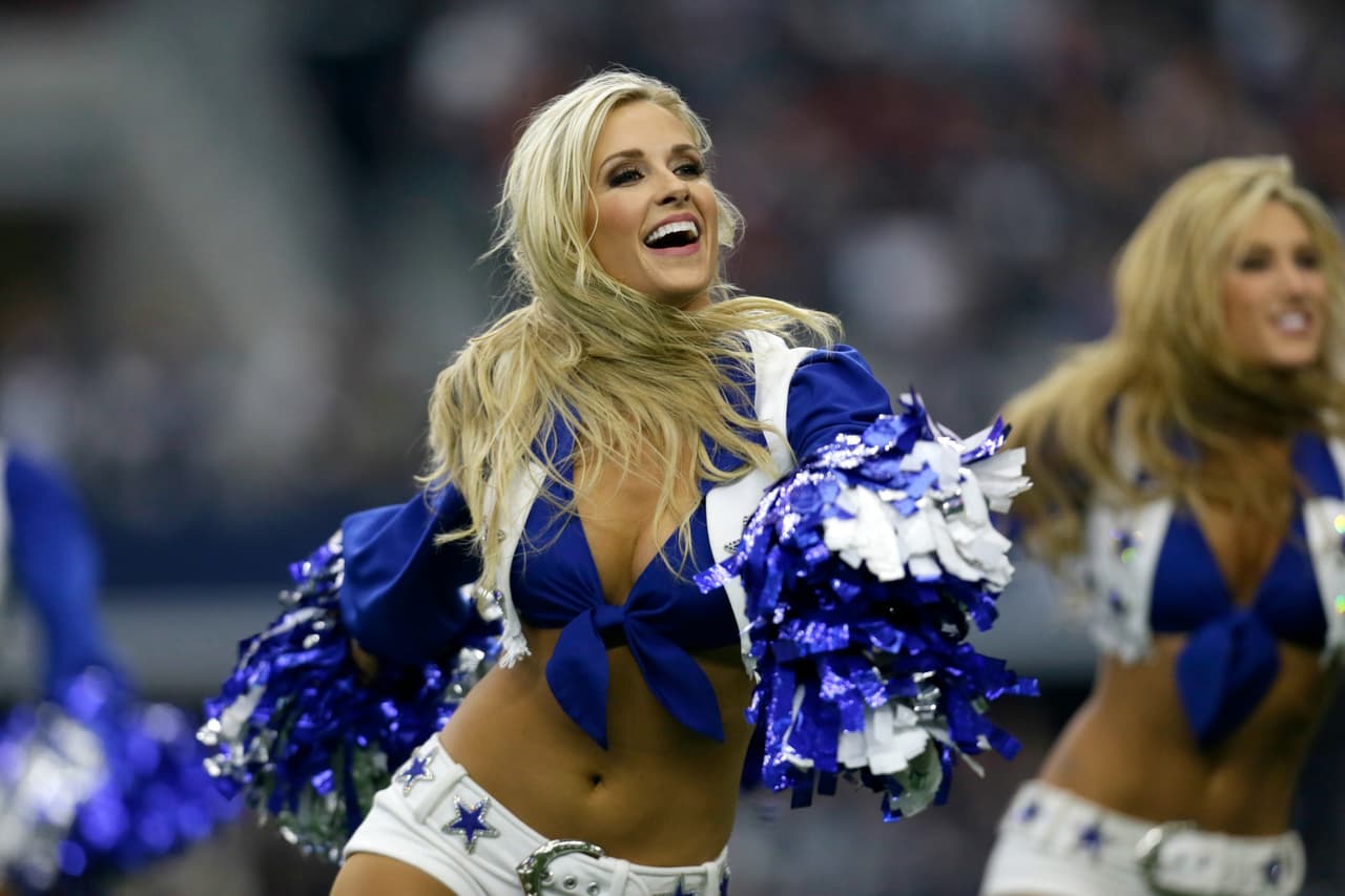 Porristas rubias, trigueñas, morenas, pelirojas, todas ellas nos dejaron con la boca abierta en la Semana 17 NFL.