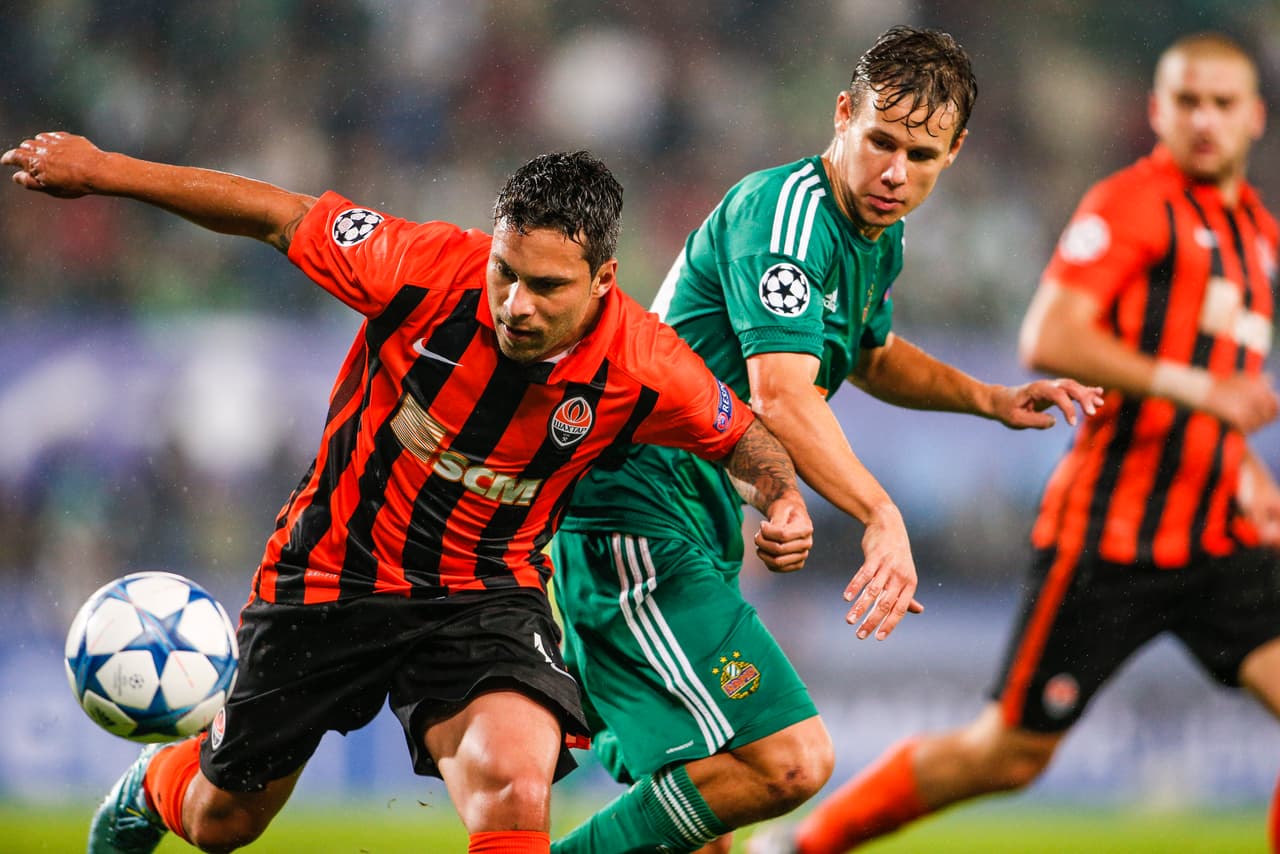 Shakhtar Donetsk ganó por la mínima en Vienna rumo a la Champions.