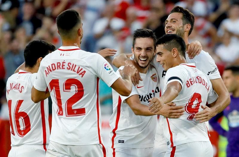 Sevilla se impuso 2-1 sobre Celta de Vigo y es líder de la LIga de España a la espera del resultado de Barcelona, en una jornada para el olvido para el mexicano Néstor Araujo.