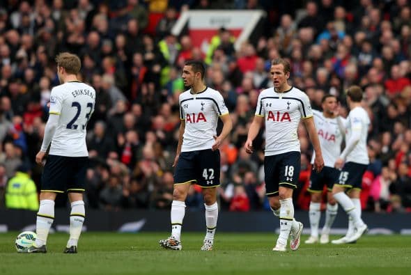 Los Spurs intentaron reaccionar en el encuentro pero sin tener mucha fortuna pues sus disparos fueron contenidos por la zona baja del Manchester que no los dejó reaccionar en el marcador.