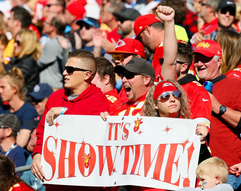 Kansas City 32-35 Tennessee. Los Titans remontan a los Chiefs y consuman la victoria evitando un gol de campo.