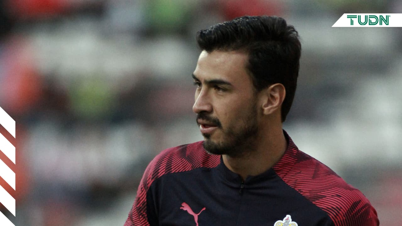 Chivas confirma baja por lesión de Alanís