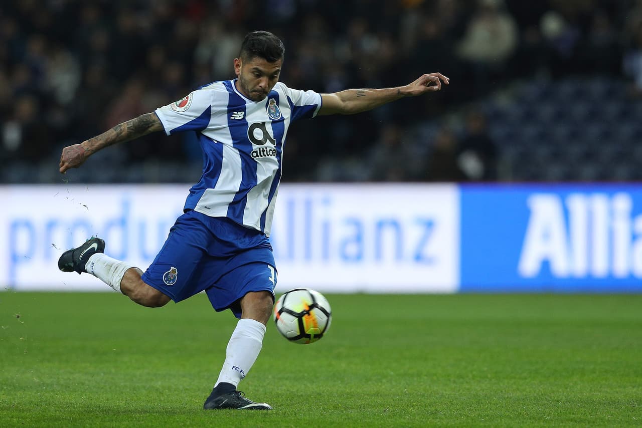 Delantero: Jesús Corona (Porto)