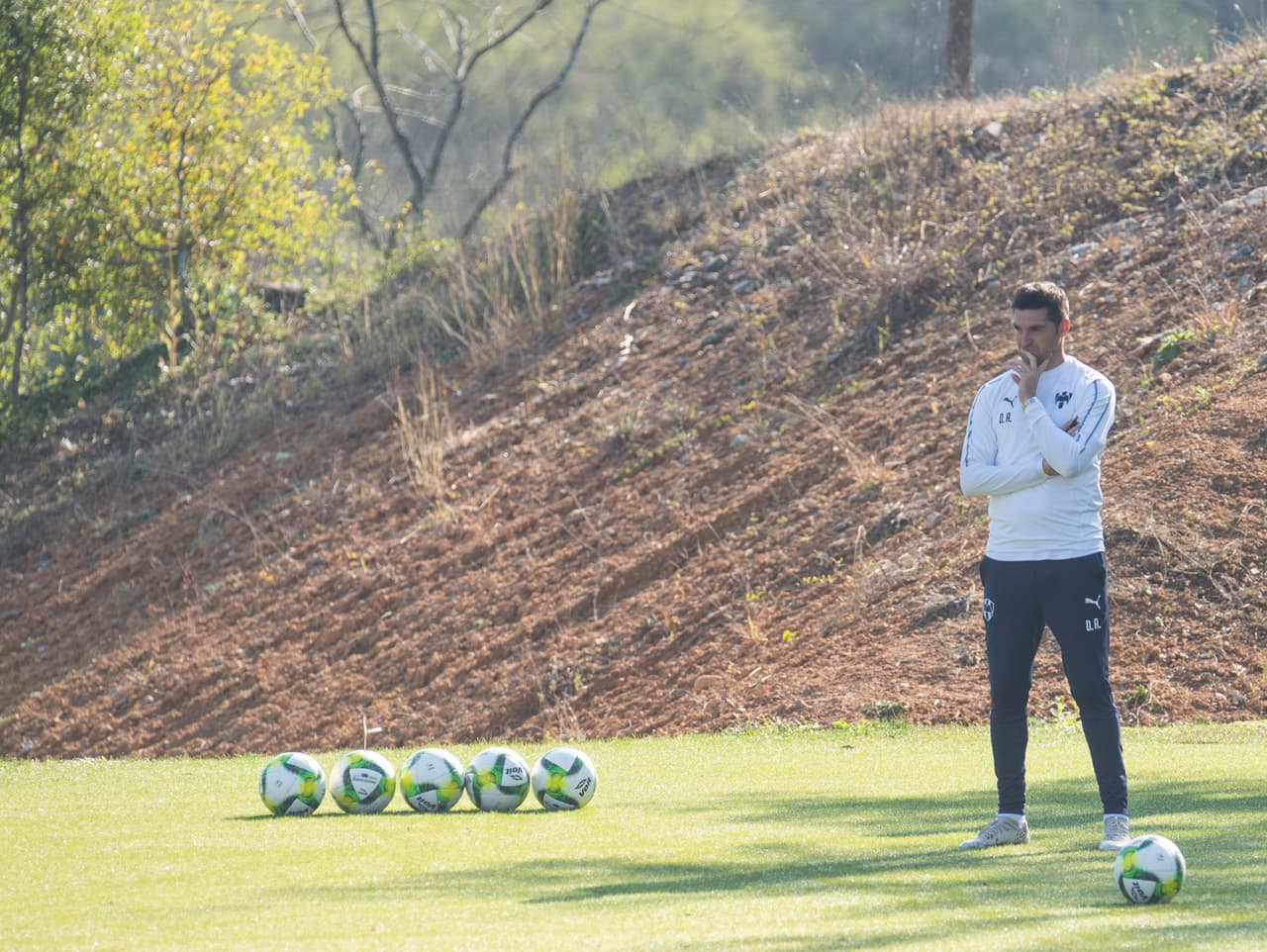 El uruguayo Diego Alonso quiere llevar a Monterrey al anhelado título de la Liga MX y por eso, tras la goleada que tienen al equipo como líder del Clausura 2019, por lo que ajusta cada vez más detalles.