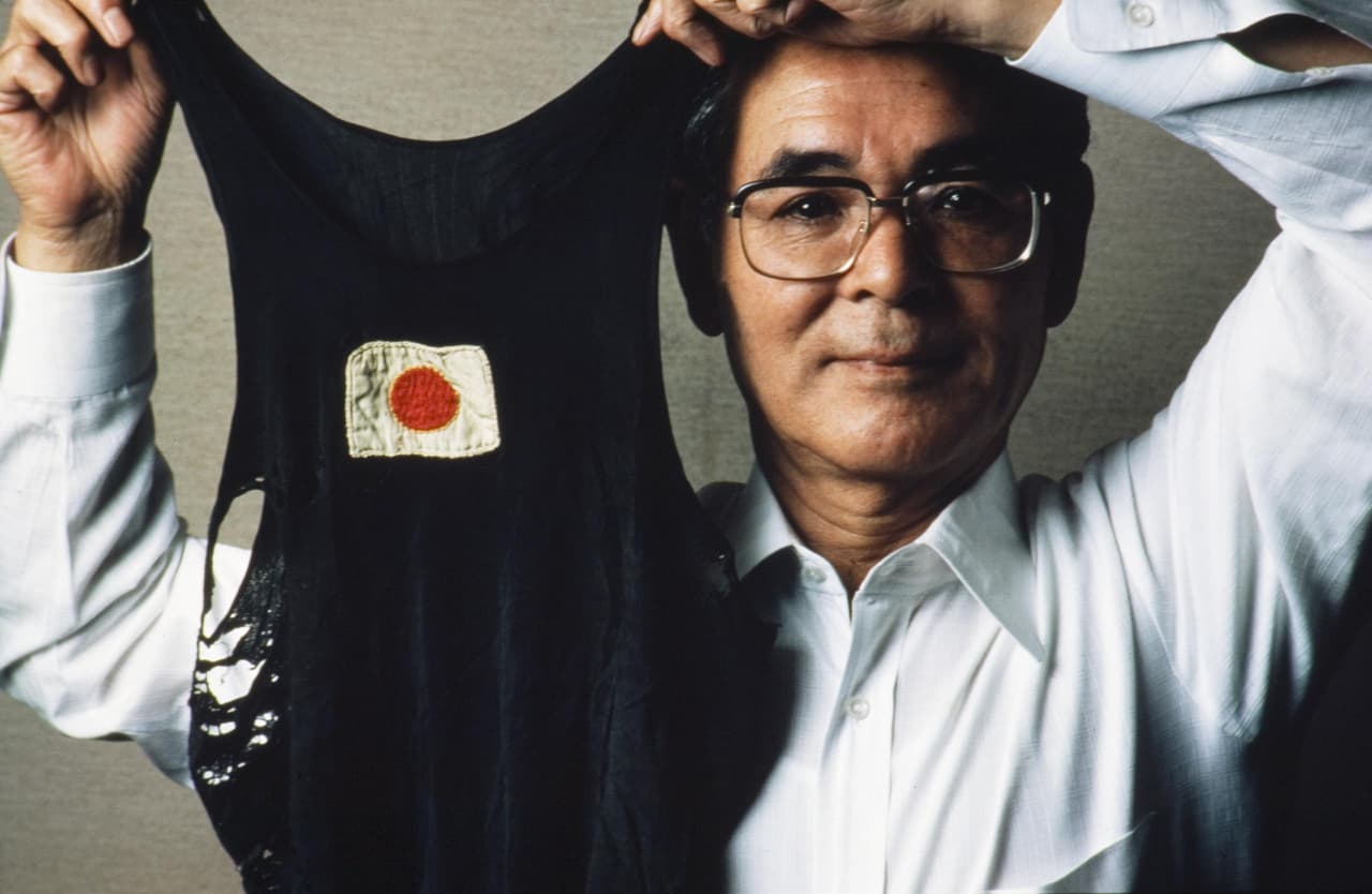 <b>Kusuo Kitamura </b>es historia pura de los Olímpicos después de que se colgó la presea de oro en la edición de Los Ángeles 1932 en la prueba de 1,500 metros de natación estilo libre
<b>con tan solo 14 años.</b>