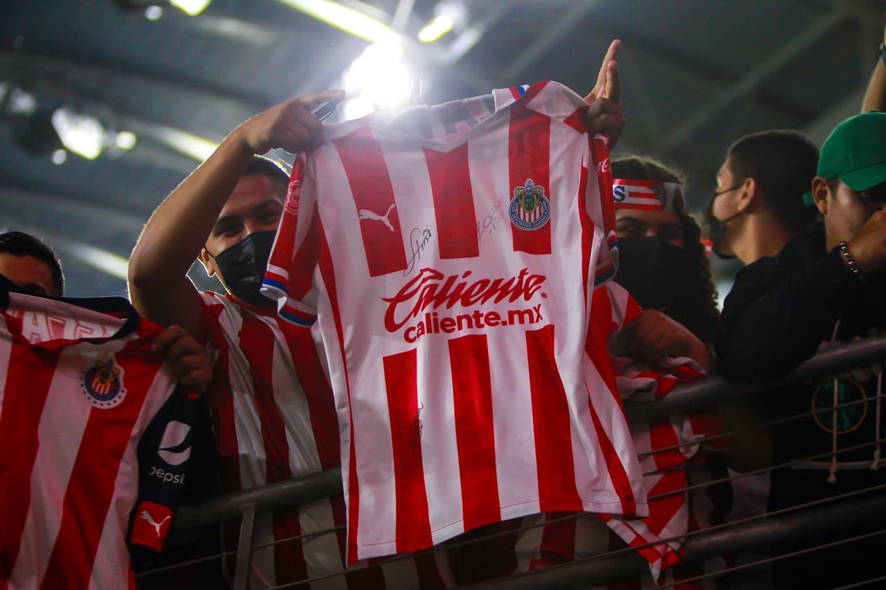 Las Chivas aprovecharon el parón de la Fecha FIFA para acercarse a sus fanáticos en California.