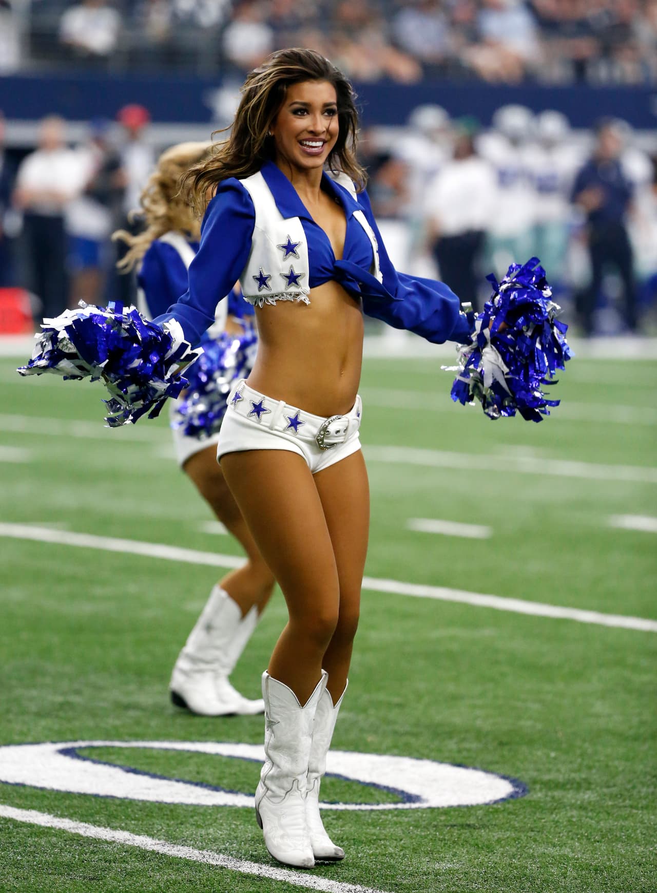 Las animadoras de los Vaqueros son las consentidas de la afición, pero las de Broncos, Patriots y Dolphins no se quedan atrás, ¿tú qué opinas?