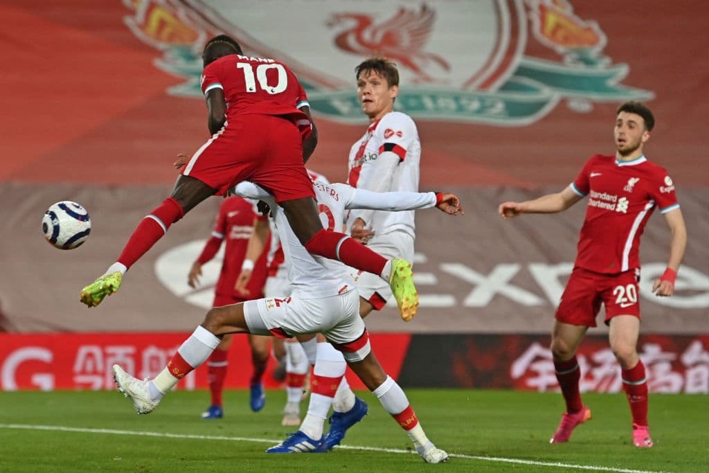 Sadio Mané y Thiago Alcántara le vuelven a poner una sonrisa al Liverrpool luego de haber empatado tres partidos consecutivos.