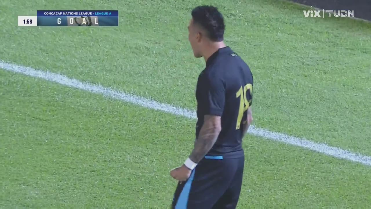 ¡Guatemala abre el marcador! Disparo de Óscar Santis para el 0-1