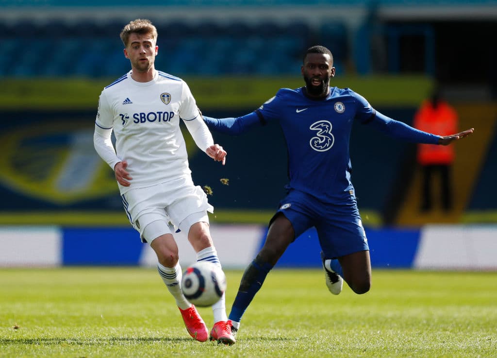El Chelsea de Tomas Tuchel continúa invicto, pero el empate 0-0 frente al Leeds United tiene un sabor amargo para los Blues. El Chelsea se quedará en la cuarta posición de la tabla y el Leeds se sitúa en la onceava plaza.