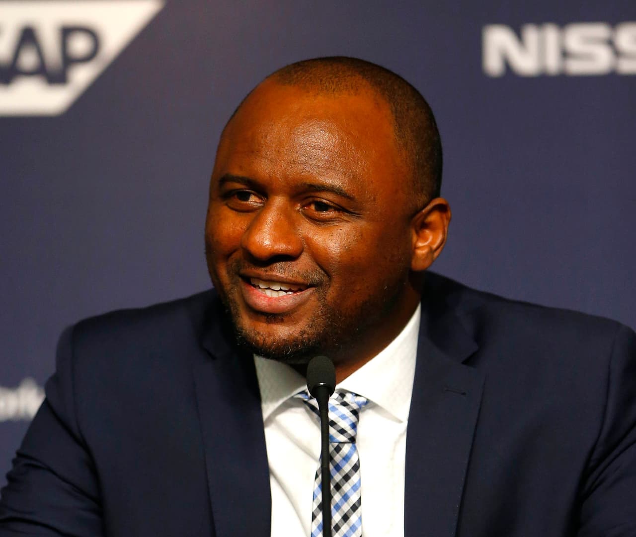 Patrick Vieira deja la puerta abierta para dirigir en Francia