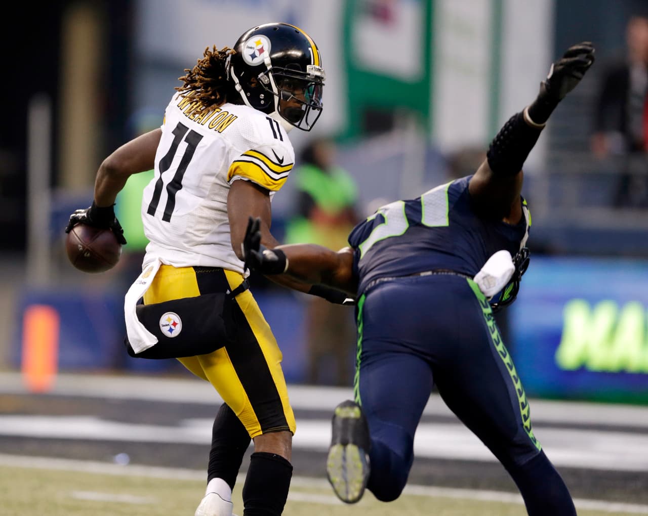 Los Seattle Seahawks vencieron 39 - 30 a los Pittsburgh Steelers en duelazo ofensivo entre Ben Rocthlisberger y Russell Wilson.