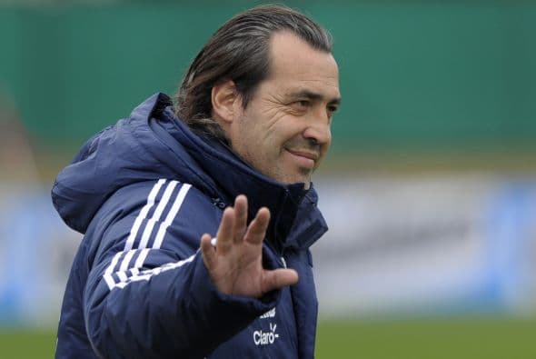 Sergio Batista toma un examen difícil ante su gente, le tocó una zona accesible en los papeles, debuta ante Bolivia el viernes 1 de julio, lo demás es una incógnita.