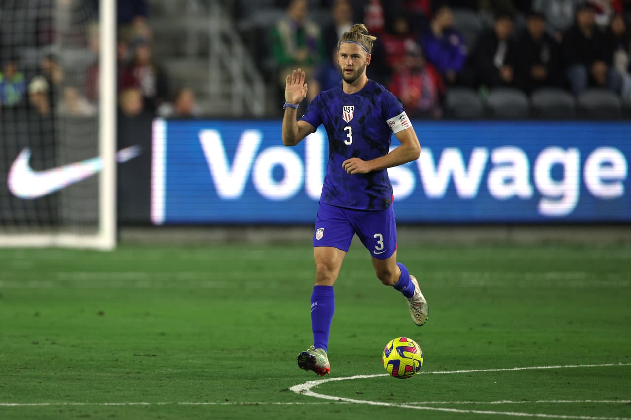 Brandon Vázquez anotó el 1-0, pero Luka Ilic y Veljko Simić rescaraton la victoria 1-2 de Serbia ante Estados Unidos en partido amistoso en el BMO Stadium.