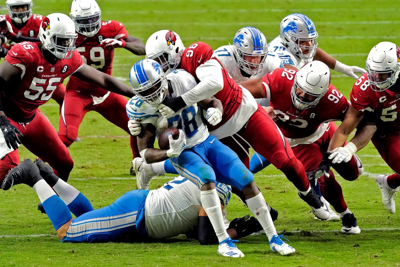 Detroit aparece frente a los Cardinal y con un marcador de 26-23 a favor, los lions se roban el invicto de los de Arizona.