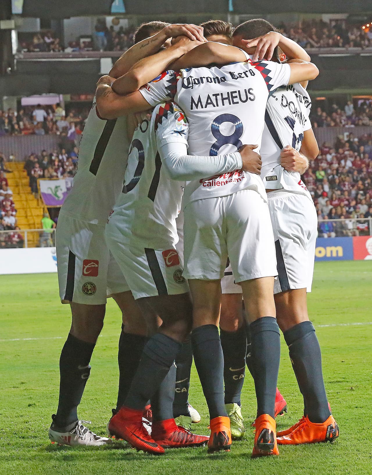 En el esquema del 'Piojo' Uribe ya parece que se ganó un lugar. Muy buenos partidos los del colombiano en el último tiempo.