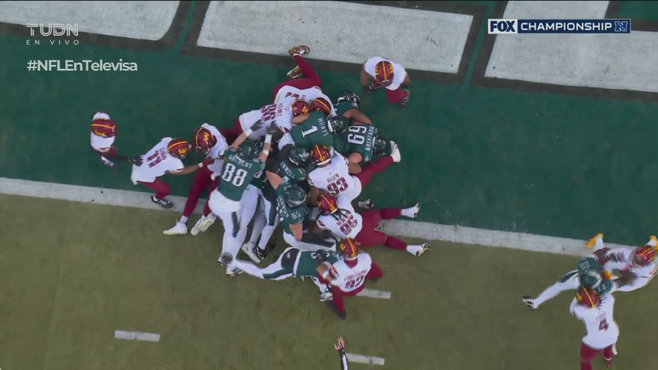 ¡Tush Push efectivo! Hurts entra a la anotación y se arma la bronca