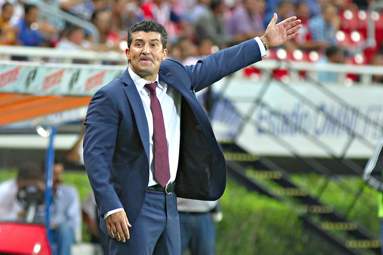 José Manuel De la Torre también puede respirar tranquilo pues en la medida en que el equipo siga mostrando mejoría su continuidad estará asegurada.