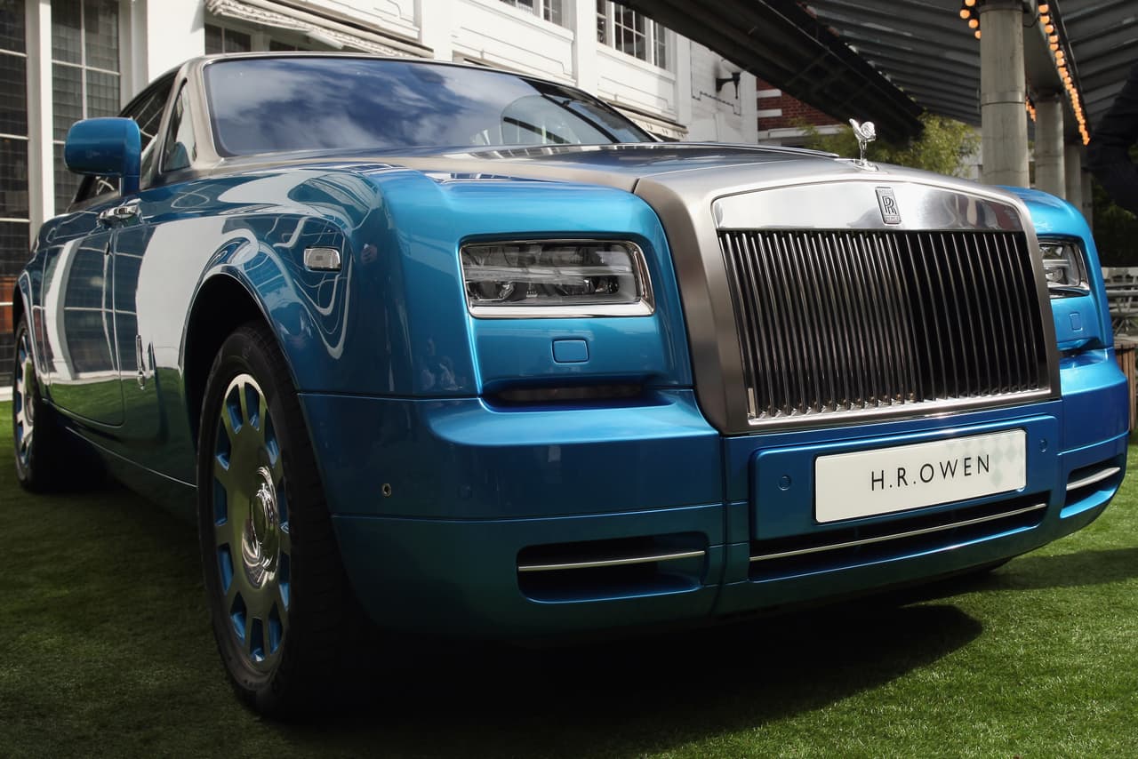 12 Rolls-Royce Phantom Drophead Coupé 6.7 V12