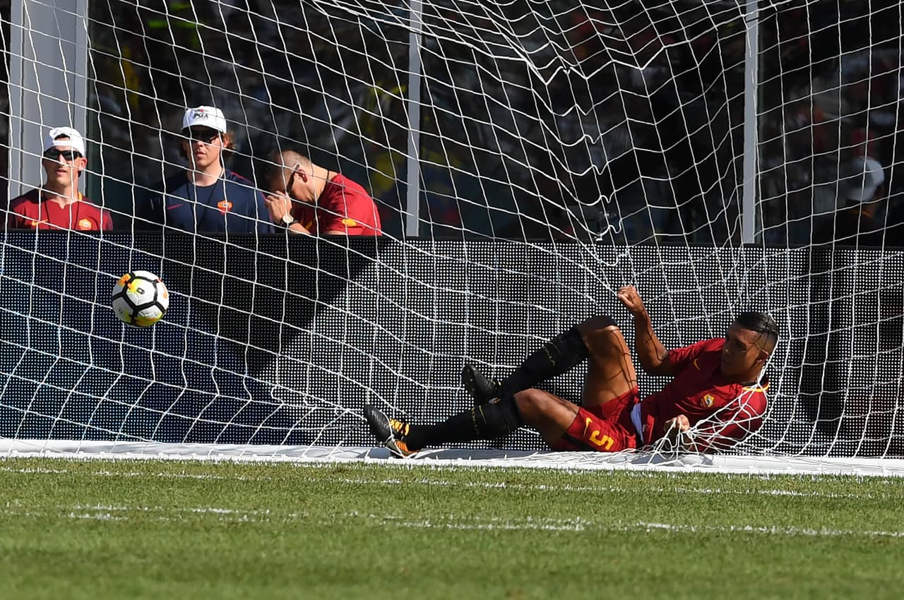 Y, justamente, al minuto 29 sería el propio croata el que abriera el marcador tras un excelente pase de Alex Sandro a espaldas de la defensa romana.