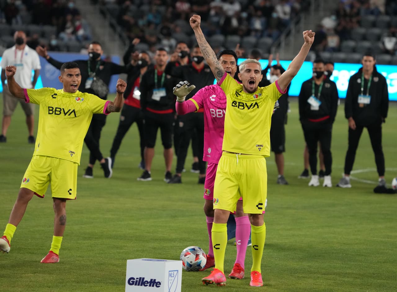 Todo el mundo finalizó la noche con la alegría de haber brindado un espectáculo inédito para el público de MLS y Liga MX.
<br>