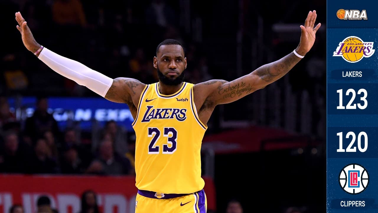 LeBron James jugó 40 minutos en su regreso a las duelas.