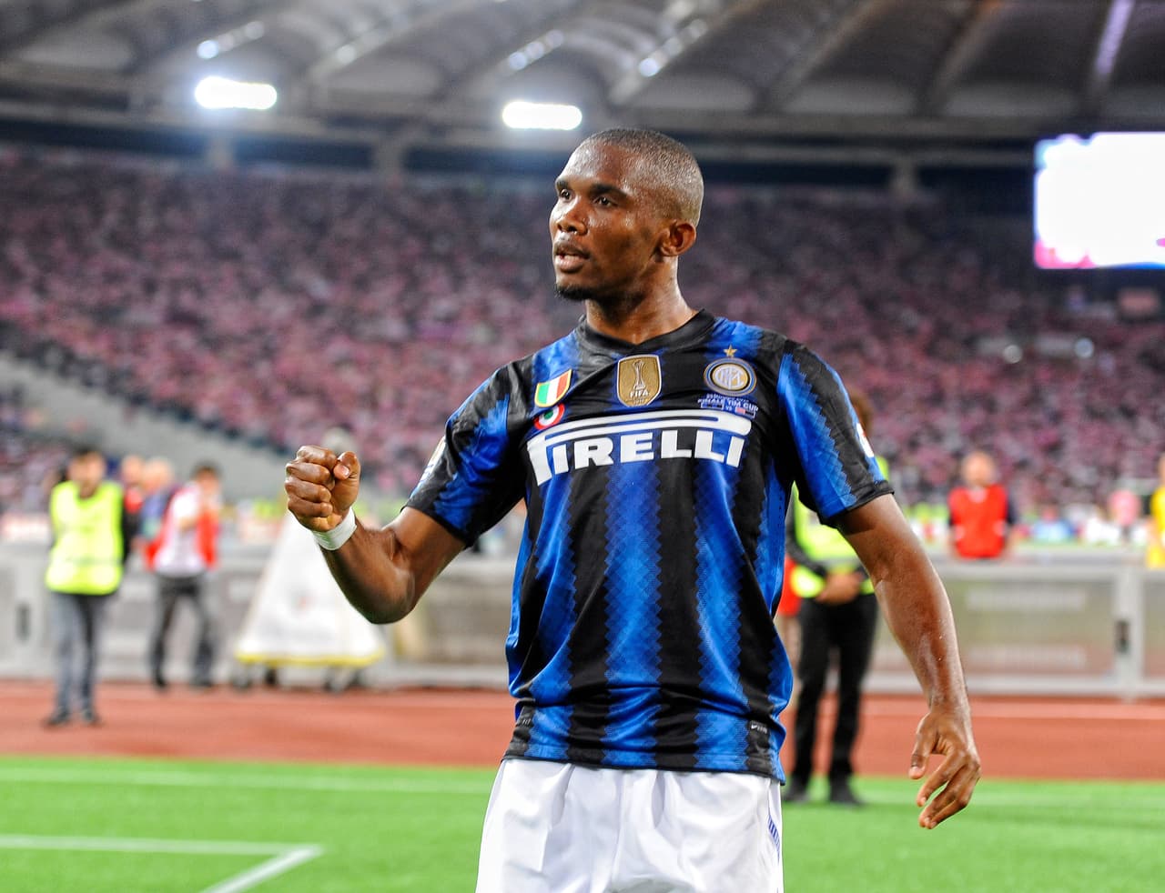 <b>Samuel Eto'o (Barcelona al del Inter de Milán + 45,5 millones de dólares) - </b>2009/2010